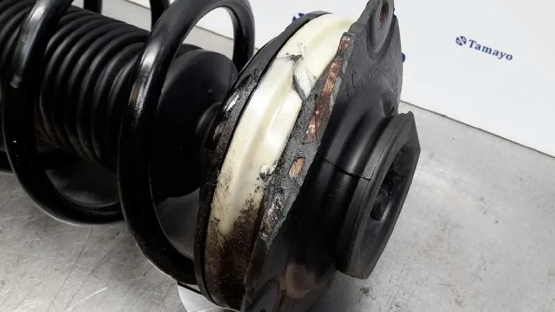 Amortiguador Delantero Derecho para Nissan Pulsar (C13)