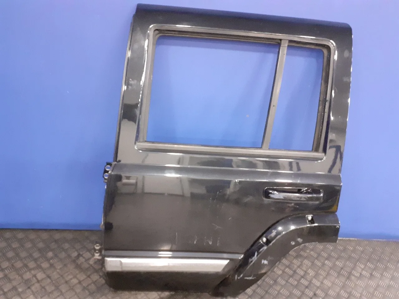 Puerta Trasera Izquierda para Jeep Commander (Xk, Xh)
