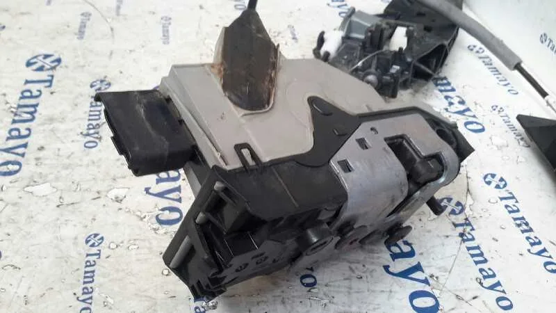 Cerradura Puerta Trasera Derecha para Peugeot 208