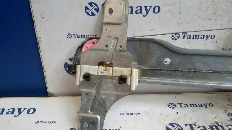 Elevalunas Delantero Derecho para Peugeot 208