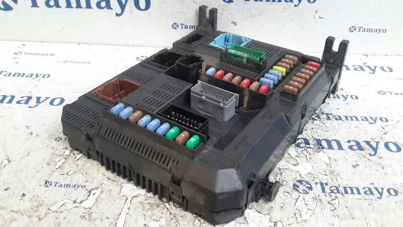 Caja Reles / Fusibles para Peugeot 2008 (--.2013->)