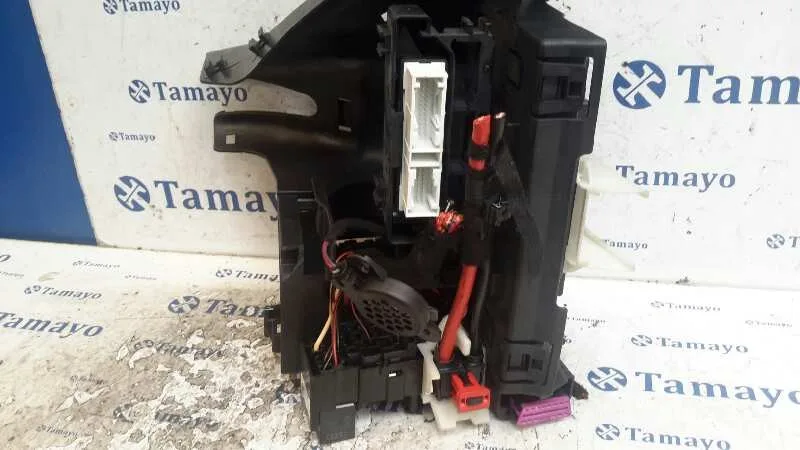 Caja Reles / Fusibles para Volkswagen Golf Vii Lim. (5G1)