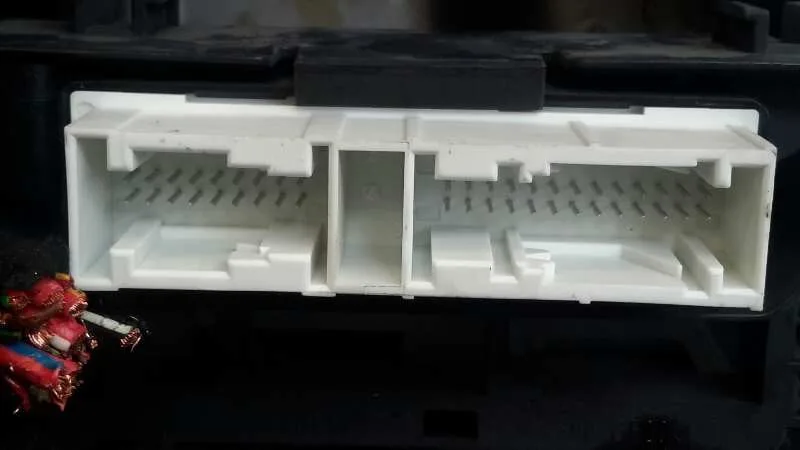 Caja Reles / Fusibles para Volkswagen Golf Vii Lim. (5G1)