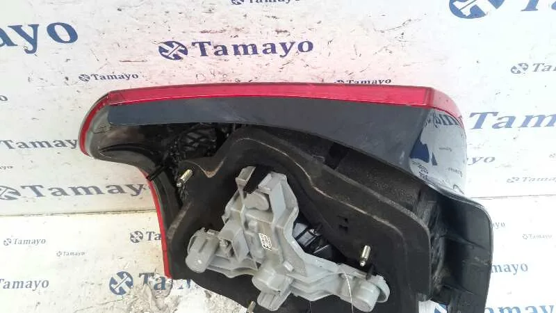 Piloto Trasero Izquierdo para Toyota Corolla (E12)