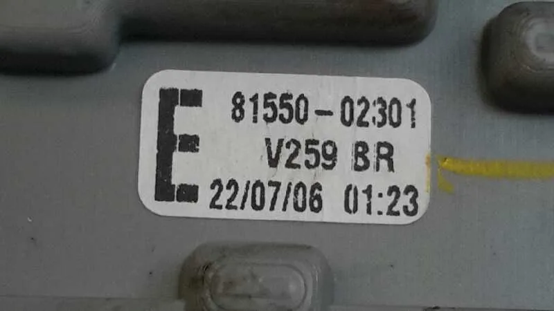 Piloto Trasero Izquierdo para Toyota Corolla (E12)