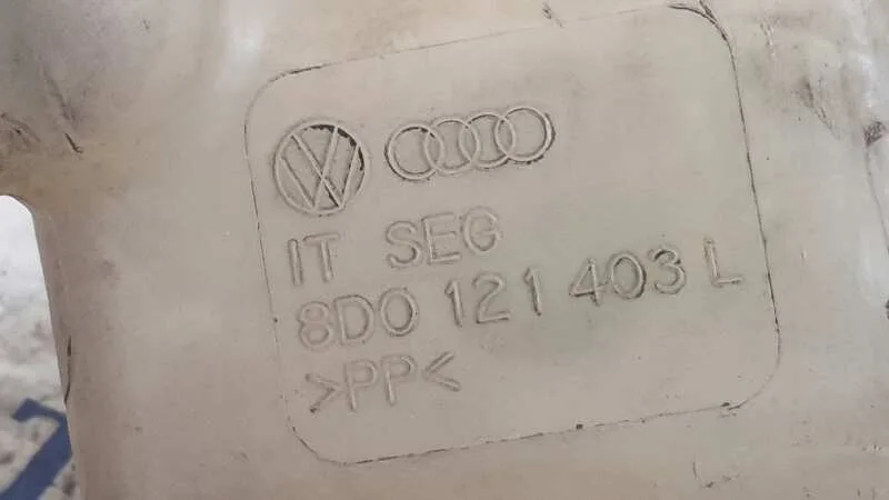 Deposito Expansion para Audi A6 Avant (4B5)