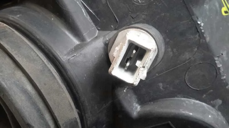 Faro Derecho para Nissan Kubistar (X76)