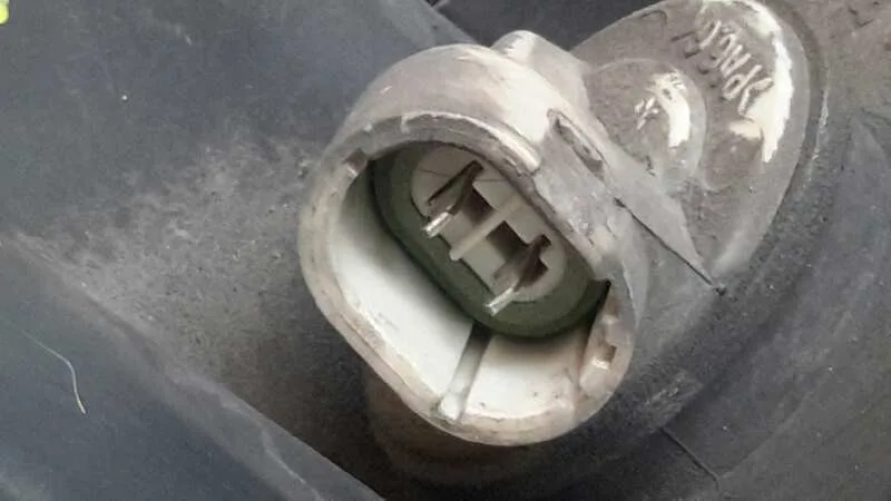 Faro Izquierdo para Nissan Kubistar (X76)