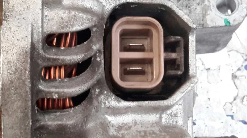 Alternador para Mazda 5 Berl. (Cr)