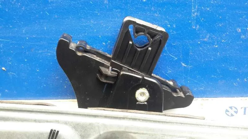 Elevalunas Trasero Derecho para Volkswagen Golf Iv Berlina (1J1)