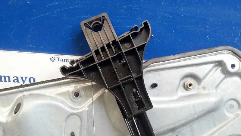 Elevalunas Trasero Derecho para Volkswagen Golf Iv Berlina (1J1)