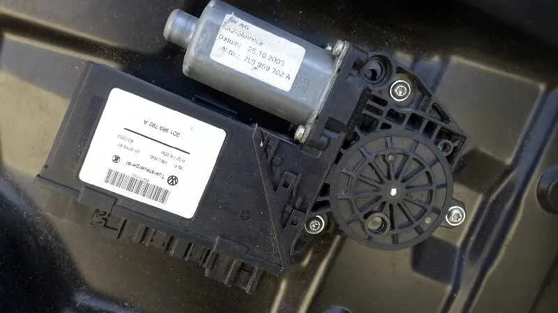 Elevalunas Delantero Derecho para Porsche Cayenne (Typ 9Pa)