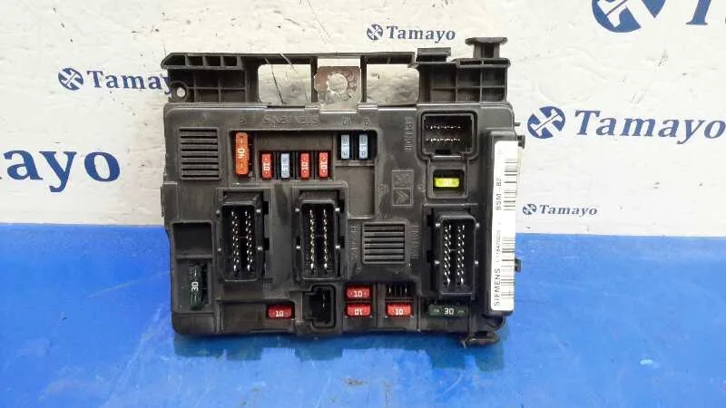 Caja Reles / Fusibles para Peugeot Partner (S2)