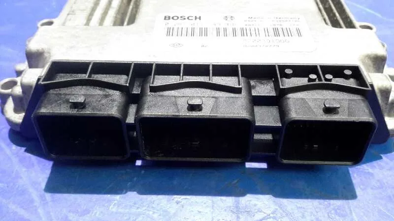 Centralita Motor Uce para Renault Megane Ii Berlina 5P