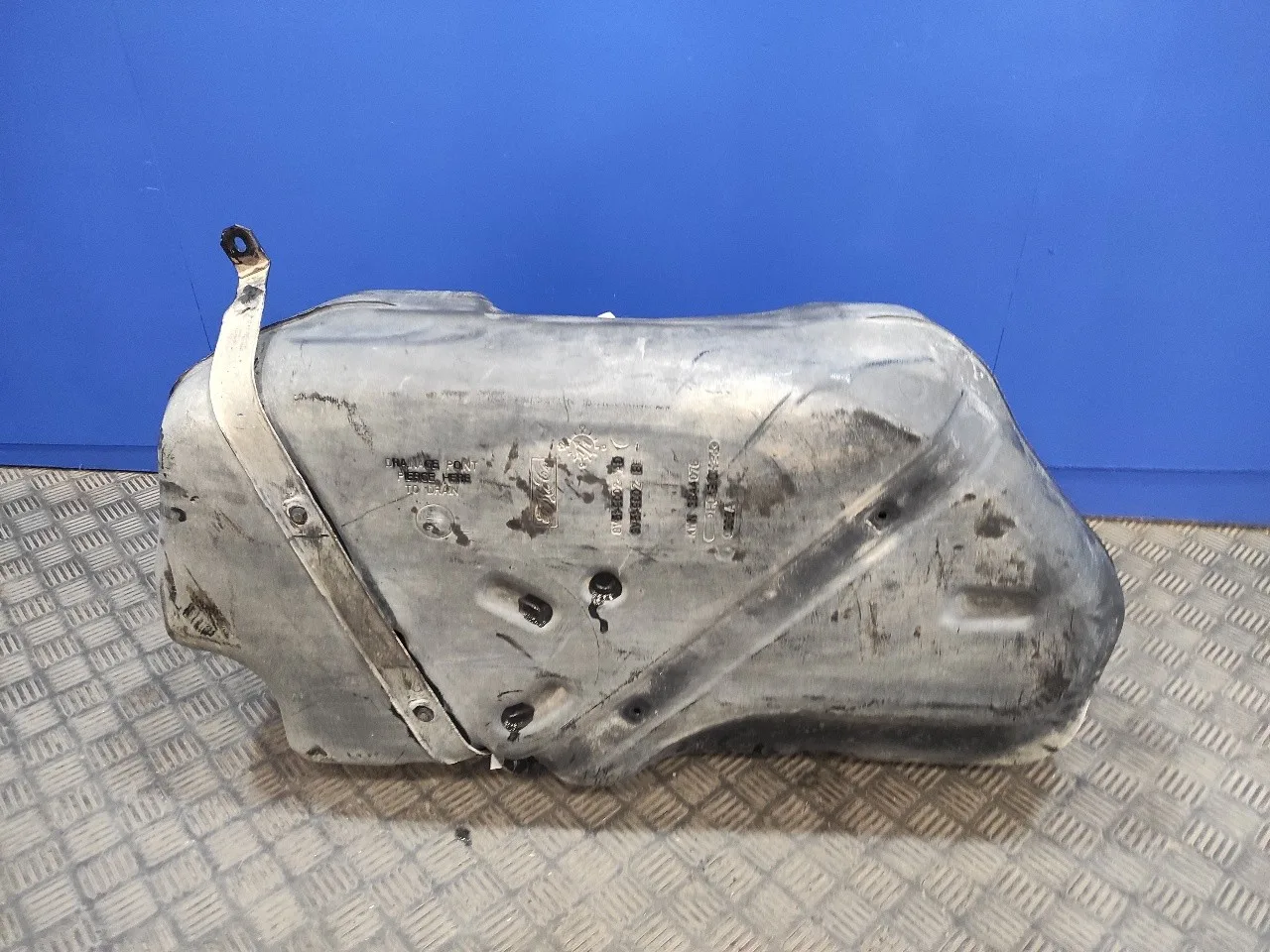Deposito Combustible para Ford Fiesta (Cb1)