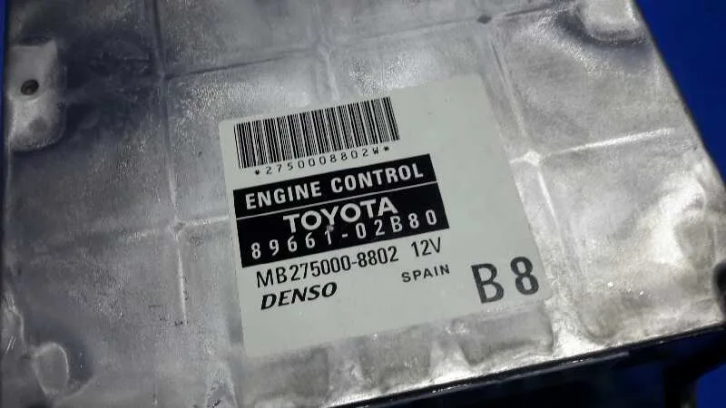 Centralita Motor Uce para Toyota Corolla (E12)