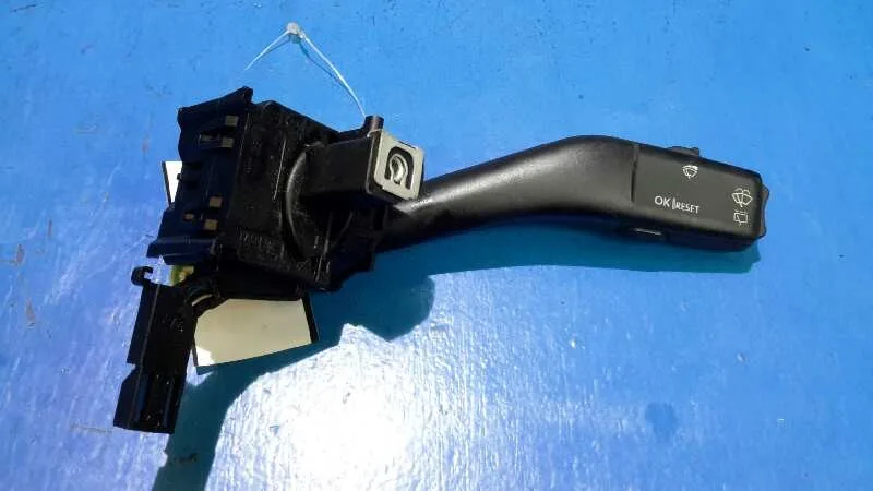 Mando Limpia para Seat Leon (1P1)