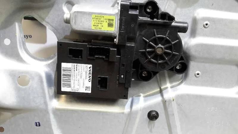 Elevalunas Delantero Derecho para Volvo C30