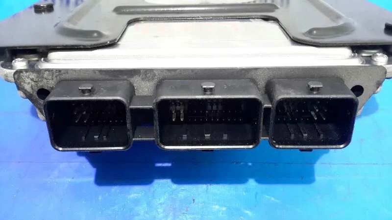 Centralita Motor Uce para Citroën C4 Berlina