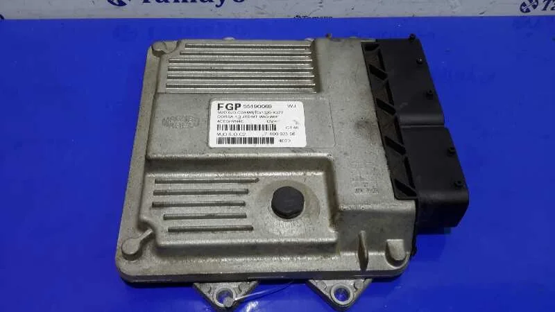 Centralita Motor Uce para Opel Corsa C