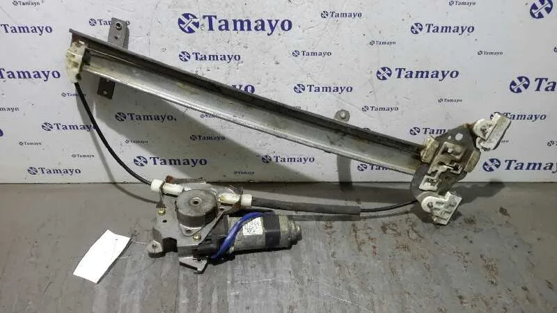 Elevalunas Delantero Derecho para Nissan Pick-Up (D22)