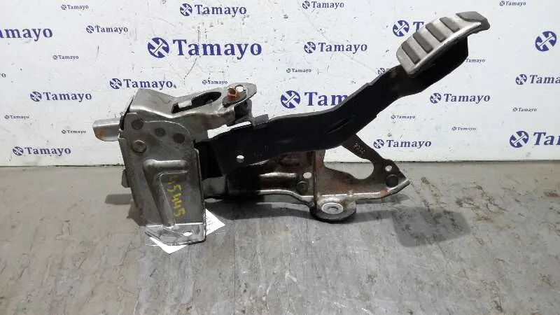 Pedal Freno para Nissan Qashqai (J10)