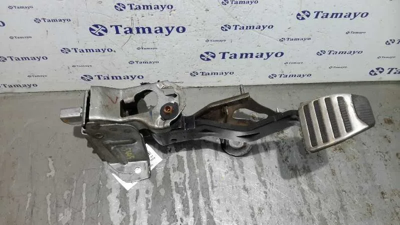 Pedal Freno para Nissan Qashqai (J10)