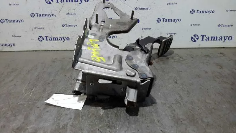 Pedal Freno para Nissan Qashqai (J10)