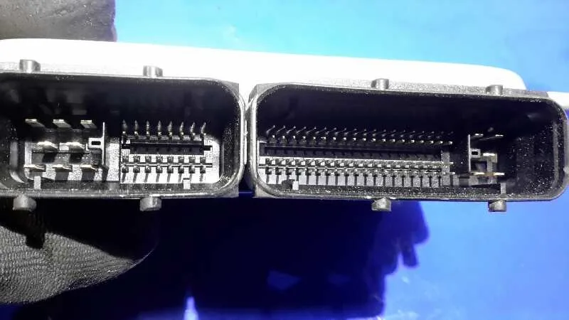 Centralita Motor Uce para Seat Ibiza (6L1)