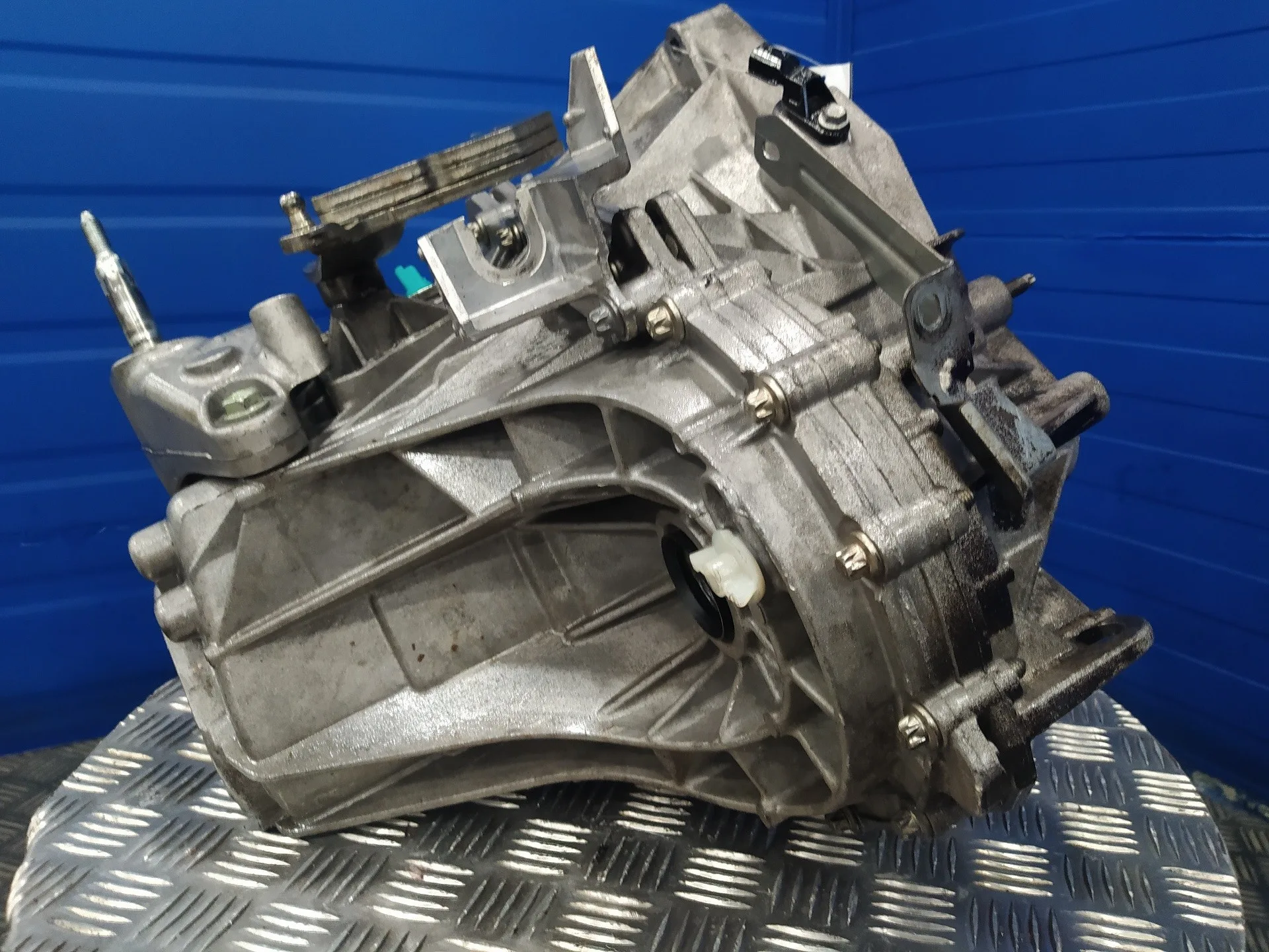 Caja Cambios para Nissan Juke (F15)