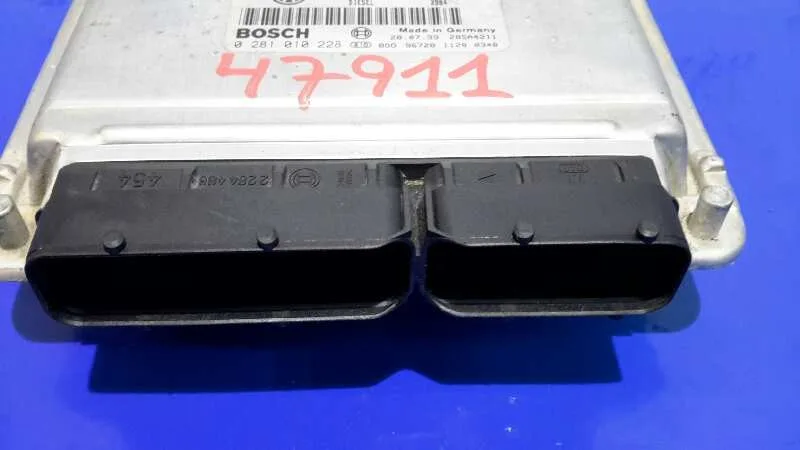Centralita Motor Uce para Seat Leon (1M1)