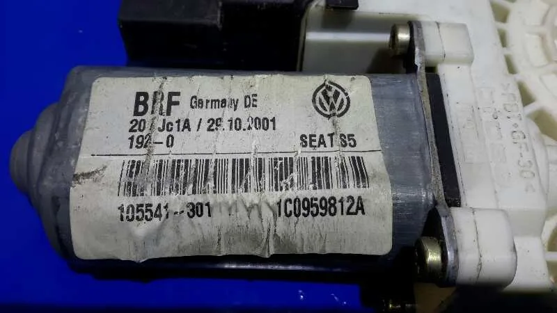 Motor Elevalunas Trasero Derecho para Seat Leon (1M1)