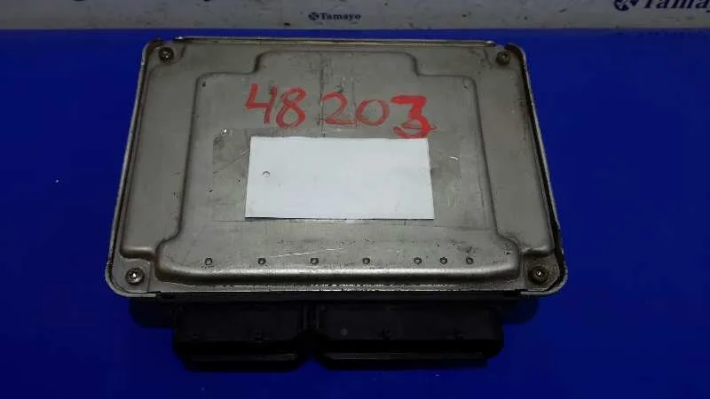 Centralita Motor Uce para Volkswagen Bora Berlina (1J2)