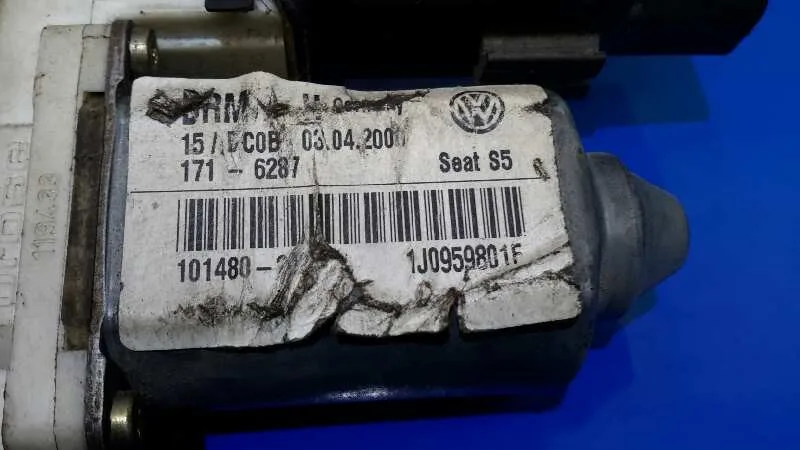 Motor Elevalunas Delantero Izquierdo para Seat Leon (1M1)