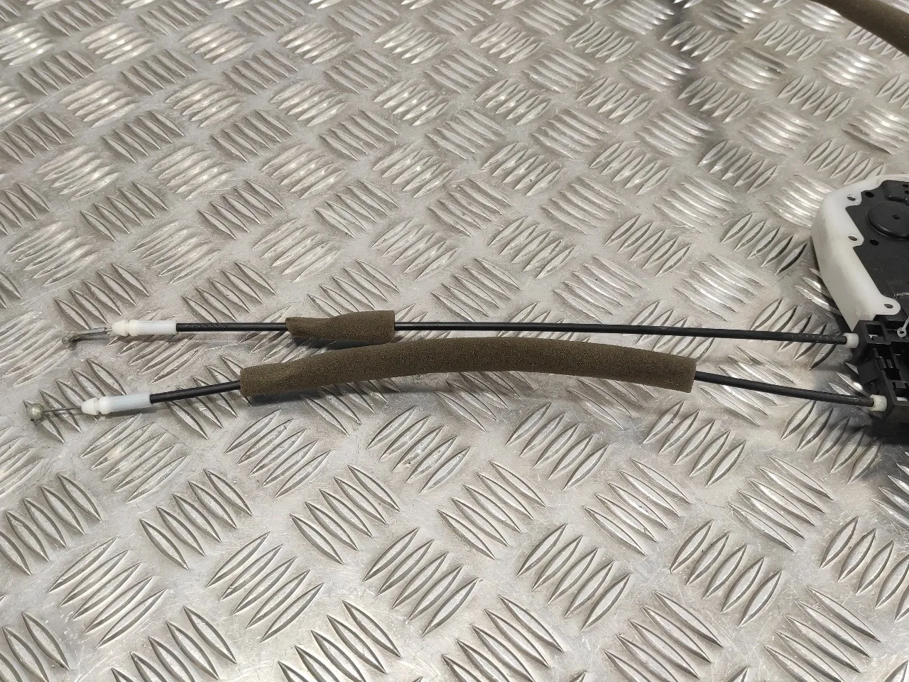 Cerradura Puerta Trasera Izquierda para Nissan Juke (F15)