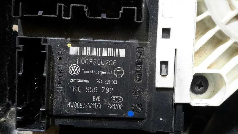 Elevalunas Delantero Derecho para Volkswagen Passat Berlina (3C2)