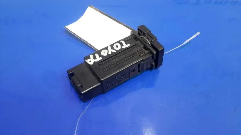 Interruptor para Toyota Rav 4 (A3)