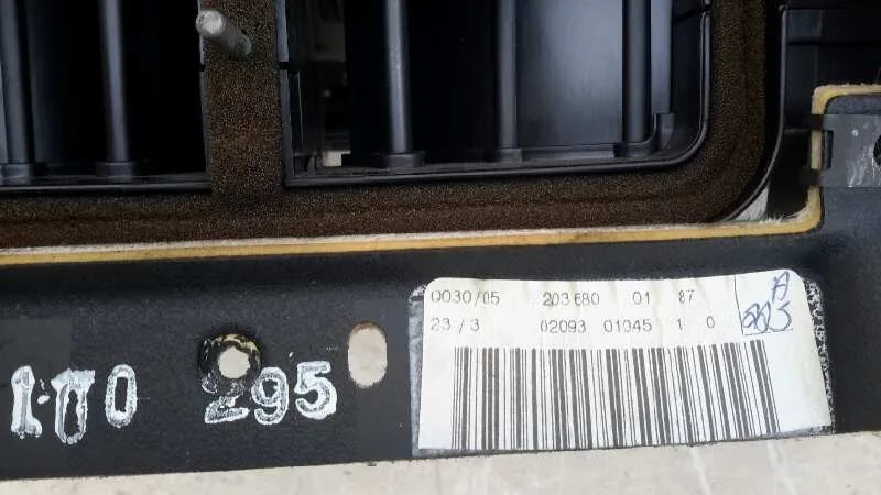 Salpicadero para Mercedes-Benz Clase C (W203) Berlina