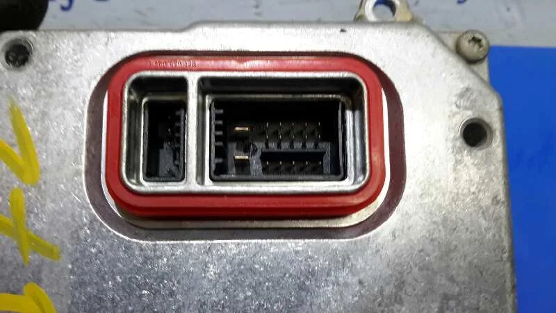 Centralita Faros Xenon para Volvo S40 Berlina