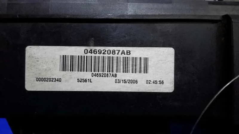 Caja Reles / Fusibles para Jeep Commander (Xk, Xh)