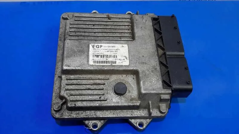 Centralita Motor Uce para Opel Corsa C