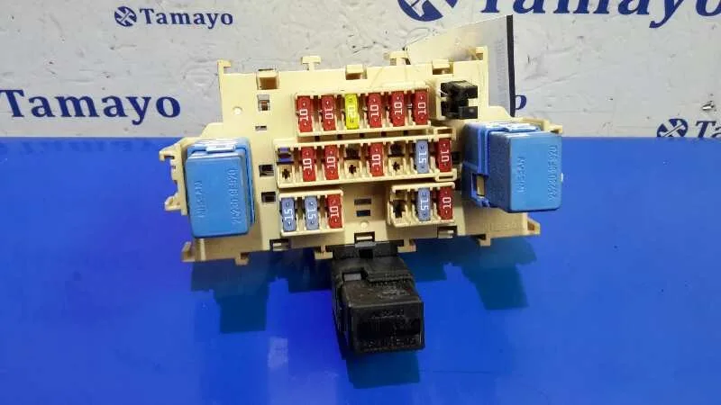 Caja Reles / Fusibles para Nissan Qashqai (J10)