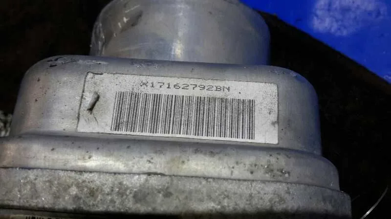 Bomba Direccion para Ford Focus Berlina (Cap)