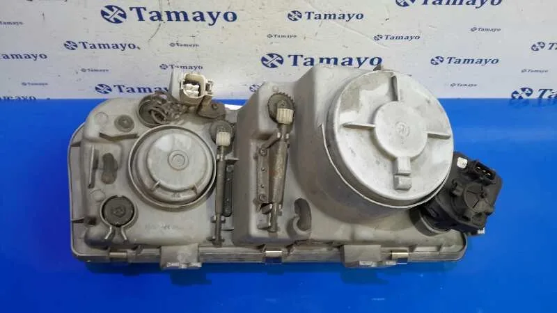 Faro Izquierdo para Tata Safari (42_Fd)