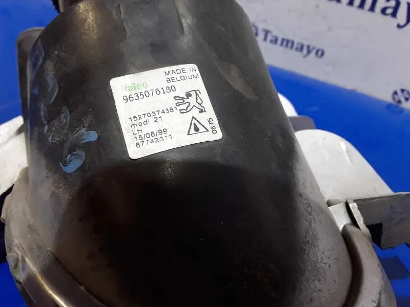 Faro Antiniebla Izquierdo para Peugeot 206 Berlina