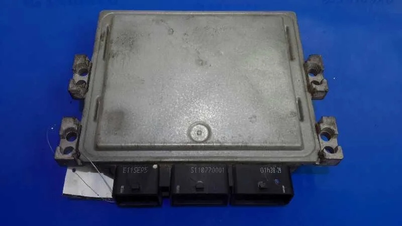 Centralita Motor Uce para Renault Scenic Ii