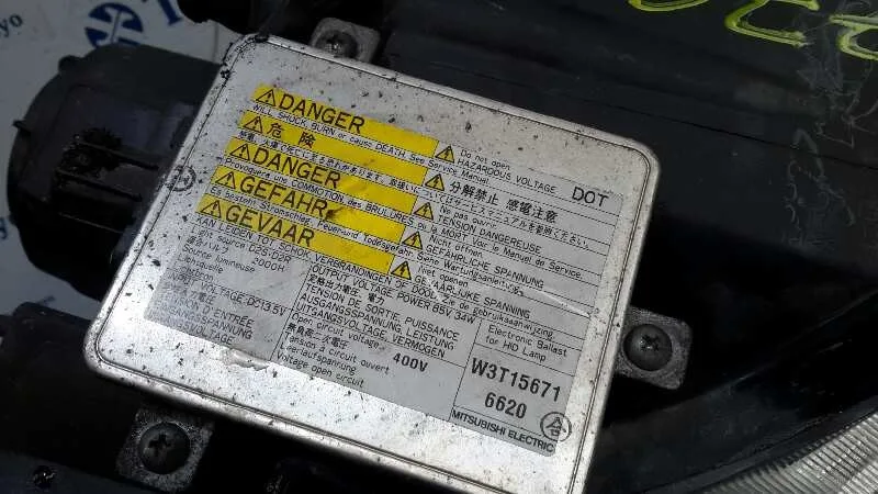 Faro Izquierdo para Mazda 5 Berl. (Cr)