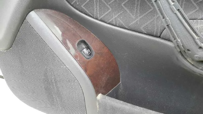 Puerta Delantera Derecha para Mercedes-Benz Clase C (W203) Berlina