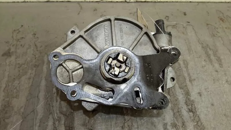 Depresor Freno / Bomba Vacio para Skoda Octavia Berlina (1Z3)