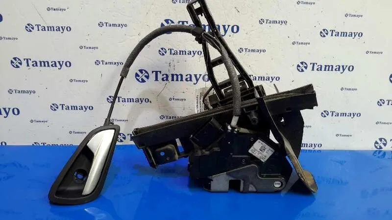 Cerradura Puerta Trasera Derecha para Ford Focus Lim. (Cb8)